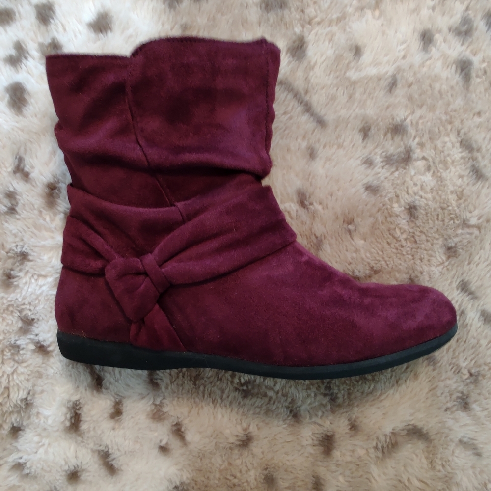 Simply Styled ankle booties flats plum 7